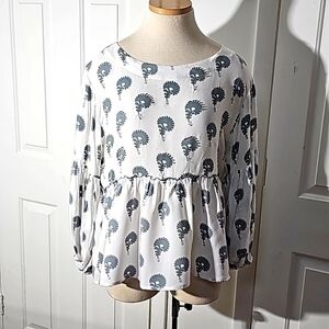 Bohemian by Shemo women's blouse size large. BOHO, BABYDOLL.